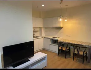 ขายและให้เช่า!!! คอนโด ซิมวิภา-ลาดพร้าว (Sym Vibha-Ladprao) ชั้นที่ 18 ห้องมุม ตกแต่งพร้อมอยู่ เขตจตุจักร กรุงเทพฯ