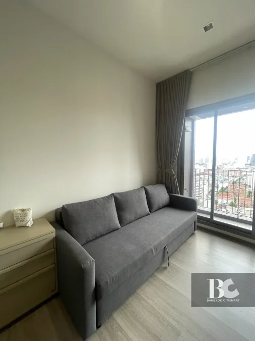 RHYTHM
Charoenkrung Pavillion