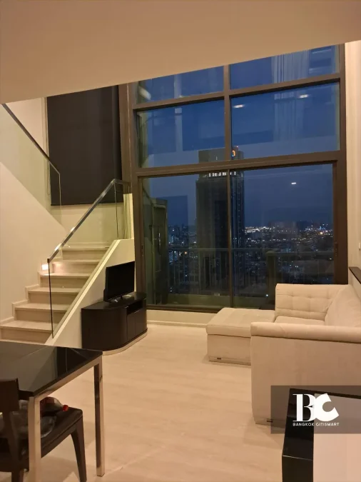 RHYTHM Sukhumvit 44/1