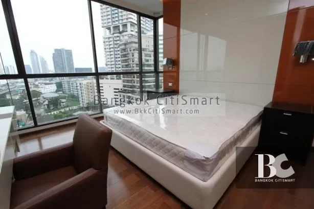 ดิ แอสเดรส สุขุมวิท 28  คอนโดระดับ SUPER LUXURY ริมถนนสุขุมวิท ใกล้ The Emporium และรถไฟฟ้า BTS พร้อมพงษ์ ทุกห้องตกแต่งสุดหรู สามารถหิ้วกระเป๋าเข้าอยู่ได้เลย