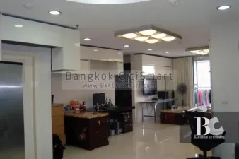 St.Louis
Grand Terrace