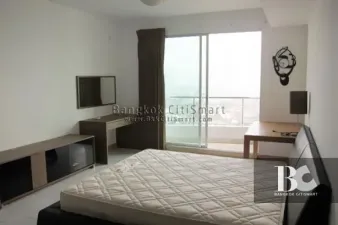 Supalai River Place
Charoen Nakhon