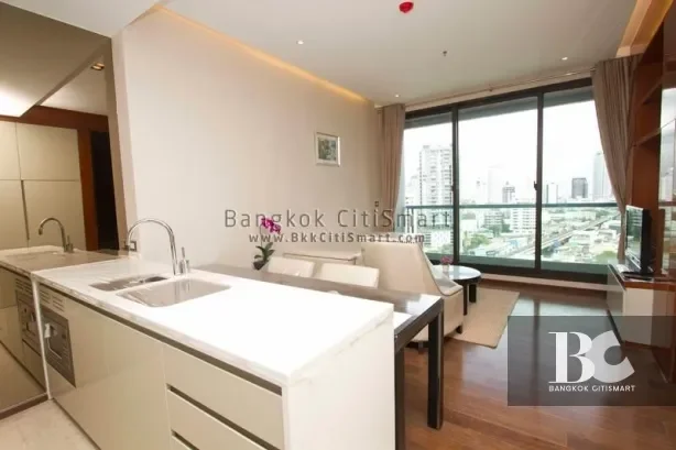 ดิ แอสเดรส สุขุมวิท 28  คอนโดระดับ SUPER LUXURY ริมถนนสุขุมวิท ใกล้ The Emporium และรถไฟฟ้า BTS พร้อมพงษ์ ทุกห้องตกแต่งสุดหรู สามารถหิ้วกระเป๋าเข้าอยู่ได้เลย