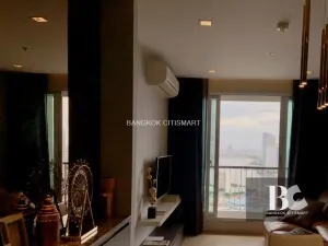 รึทึ่ม สาทร คอนโดริมถนนสาทรใต้ ห่างรถไฟฟ้า BTS ตากสิน 150 เมตร High Ceiling Lobby  และ High Sky Facilities วิวคุ้งน้ำเจ้าพระยาแบบไม่มีอะไรบดบังสายตา