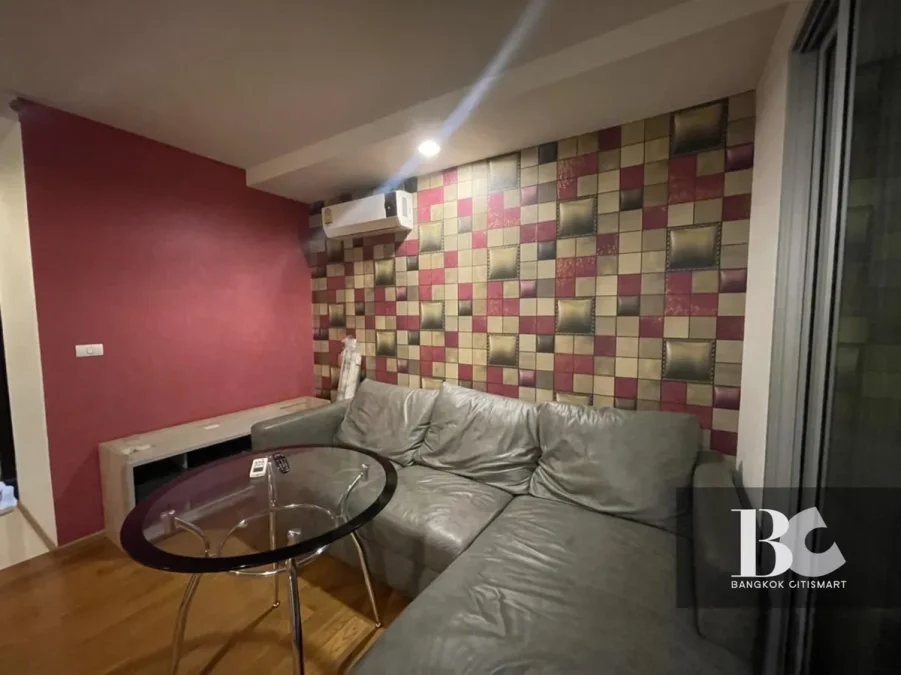 ABSTRACTS
PHAHONYOTHIN PARK