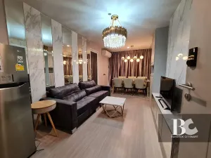 ICONIC LANDMARK ใจกลางห้าแยกลาดพร้าว คุ้ม ครบครัน ตอบรับทุกไลฟ์สไตล์ รองรับการพักผ่อนอย่างเป็นส่วนตัว ไปกับ Highlight Facility คือ Iconic Lobby, Rooftop Facilities และ Panoramic Health Club แบบ 24 ชั่วโมง Sky Work Space พร้อมเปิดรับวิวเมืองแบบ 360 องศา หร