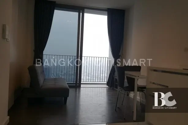 นารา ไนน์