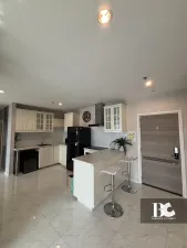 THE KEY
Sathorn Charoenraj