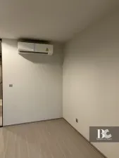 ICONIC LANDMARK ใจกลางห้าแยกลาดพร้าว คุ้ม ครบครัน ตอบรับทุกไลฟ์สไตล์ รองรับการพักผ่อนอย่างเป็นส่วนตัว ไปกับ Highlight Facility คือ Iconic Lobby, Rooftop Facilities และ Panoramic Health Club แบบ 24 ชั่วโมง Sky Work Space พร้อมเปิดรับวิวเมืองแบบ 360 องศา หร