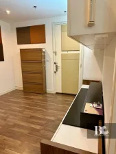 The Room
Sathorn-Taksin