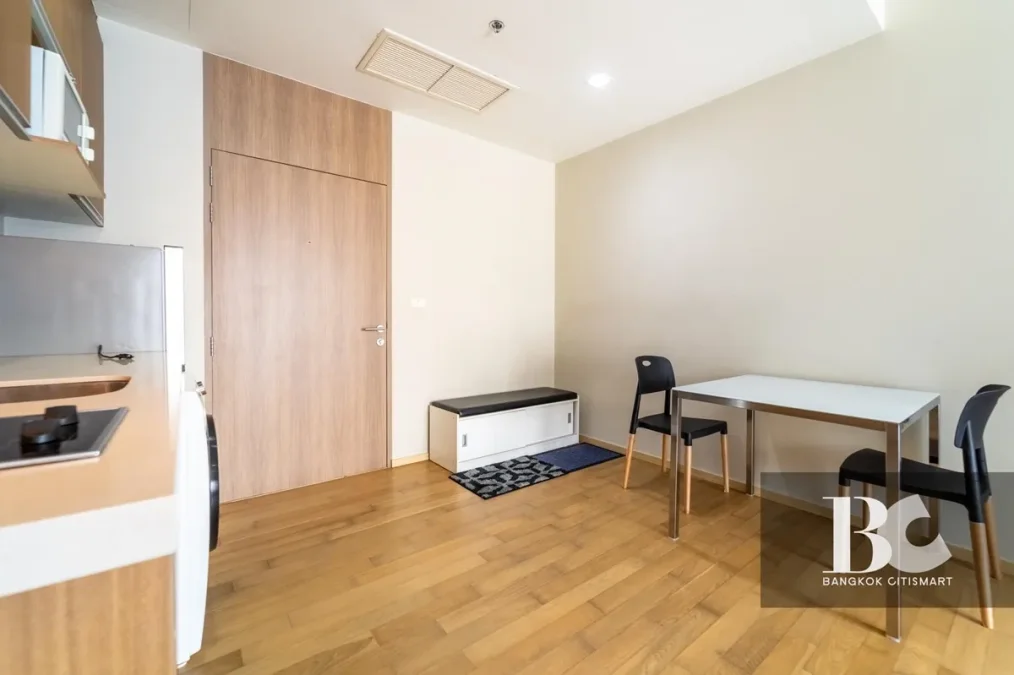 โนเบิล รีวีล คอนโดในซอยเอกมัย ห่างจาก BTS เอกมัย  200 เมตร ท่ามกลางแหล่งช้อปปิ้งและเอนเตอร์เทนเมนท์มากมาย