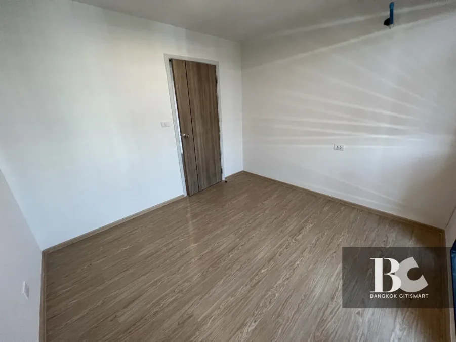 The Excel
Ratchada 18