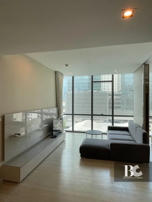 The Room
Sukhumvit 21