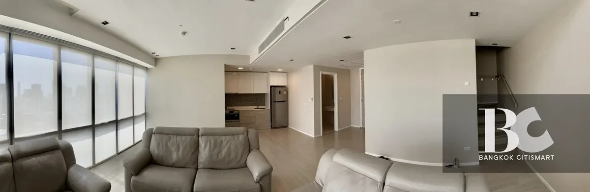 The Room
Sukhumvit 21