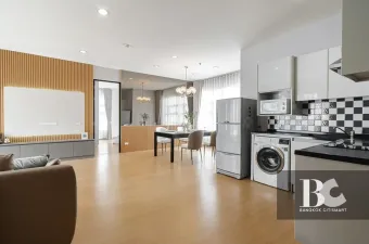 บ้านกลางกรุง สยาม-ปทุมวัน คอนโดราชเทวี ติดรถไฟฟ้า ใกล้สยาม สถานศึกษาและแหล่งช๊อปปิ้งชั้นนำของกรุงเทพ