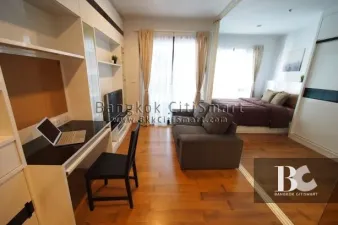 เดอะ เวอทิคัล อารีย์ คอนโดใกล้สถานีรถไฟฟ้า BTS อารีย์ ด้วยจำนวนเพียง 189 ยูนิต ทำให้มีความเป็นส่วนตัว สงบเงียบ