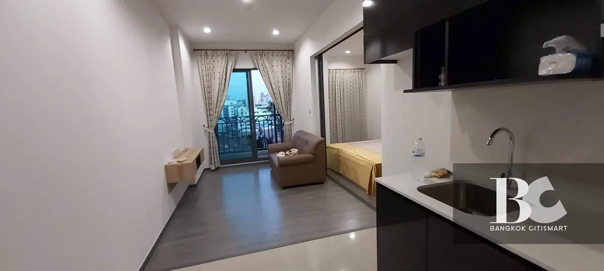 The Rich
Sathorn-Taksin