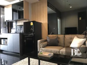 THE LINE
Jatujak Mochit