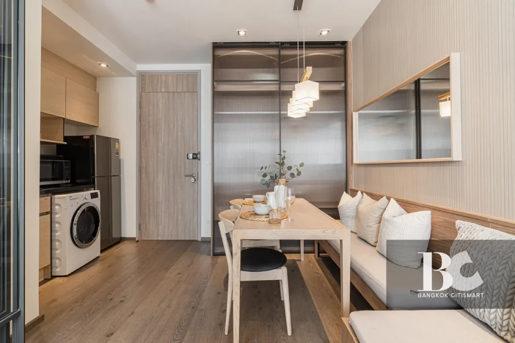 PARK ORIGIN
Phrom Phong