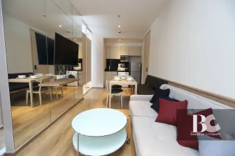 PARK ORIGIN
Phrom Phong