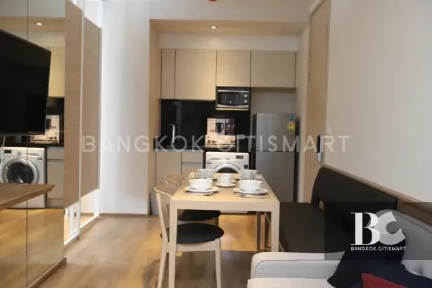 PARK ORIGIN
Phrom Phong