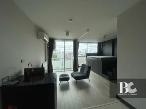 Chateau In Town
Phaholyothin 14