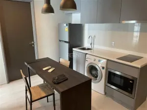 ขายพร้อมผู้เช่าคอนโดมิเนียม ริทึ่ม รางน้ำ  46.5 sq.m, 2 ห้องนอน