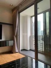 ขายพร้อมผู้เช่าคอนโดมิเนียม แอชตัน  70 sq.m, 2 ห้องนอน