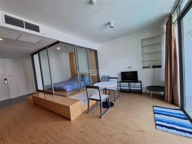 ขายพร้อมผู้เช่าคอนโดมิเนียม ไซมิส สุรวงศ์  45 sq.m, 1 ห้องนอน