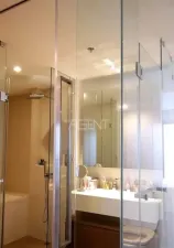 ขายพร้อมผู้เช่าคอนโดมิเนียม เดอะ ริเวอร์  137 sq.m, 2 ห้องนอน