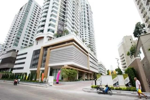 ขายพร้อมผู้เช่าคอนโดมิเนียม ไบร์ท สุขุมวิท 24  179.57 sq.m, 3 ห้องนอน Duplex