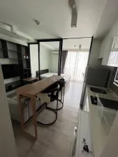 ขายพร้อมผู้เช่าคอนโดมิเนียม มาเอสโตร 02 ร่วมฤดี  29 sq.m, 1 ห้องนอน