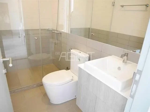 ขายพร้อมผู้เช่าคอนโดมิเนียม ไอดีโอ โมบิ พระราม 9  45 sq.m, 2 ห้องนอน