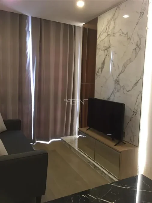 ขายพร้อมผู้เช่าคอนโดมิเนียม แอชตัน อโศก  30.5 sq.m, 1 ห้องนอน