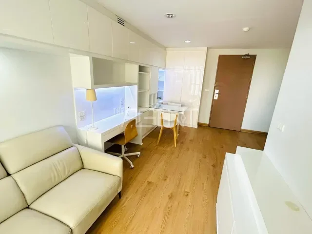 ขายคอนโดมิเนียม ไอดีโอ บลูโคฟ สาทร  56.14 sq.m, 2 ห้องนอน