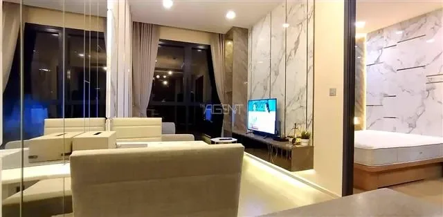 ขายพร้อมผู้เช่าคอนโดมิเนียม แอชตัน อโศก  30.5 sq.m, 1 ห้องนอน