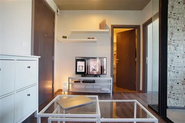 ขาย และให้เช่าคอนโดมิเนียม เดอะ เบส พาร์ค อีส  30.8 sq.m, 1 ห้องนอน