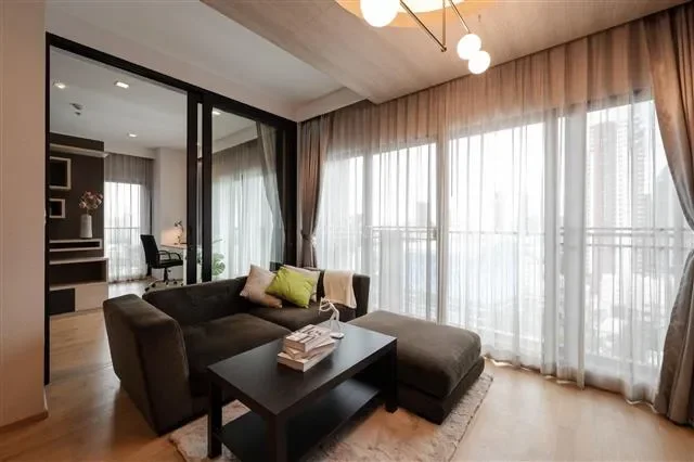 ขายคอนโดมิเนียม โนเบิล รีวีล  82.6 sq.m, 2 ห้องนอน