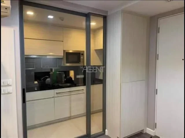 ขายคอนโดมิเนียม เดอะ รูม สุขุมวิท 40  43 sq.m, 1 ห้องนอน