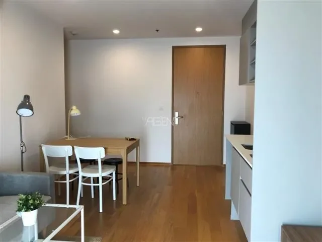 ขายพร้อมผู้เช่าคอนโดมิเนียม โนเบิล รีโว สีลม  65.8 sq.m, 2 ห้องนอน