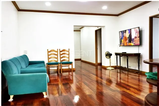 ขายพร้อมผู้เช่าคอนโดมิเนียม บ้านเจ้าพระยา คลองสาน  150 sq.m, 4 ห้องนอน