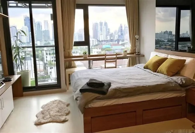 ขายพร้อมผู้เช่าคอนโดมิเนียม ริธึ่ม สุขุมวิท 36 – 38  24.5 sq.m,  ห้องนอน Studio