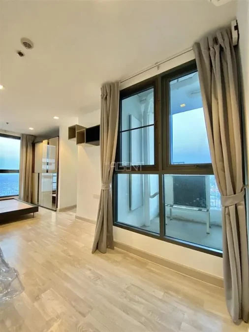 ขายพร้อมผู้เช่าคอนโดมิเนียม ไอดีโอ โมบิ สาทร  25.03 sq.m,  ห้องนอน Studio