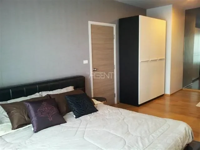 ขายพร้อมผู้เช่าคอนโดมิเนียม ไฮฟ ตากสิน  49 sq.m, 1 ห้องนอน