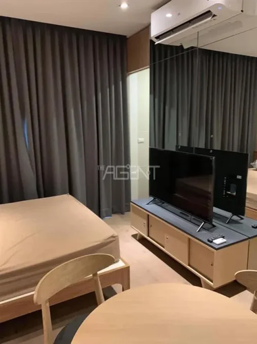 ขายพร้อมผู้เช่าคอนโดมิเนียม พาร์ค 24 เฟส 2  26 sq.m,  ห้องนอน Studio