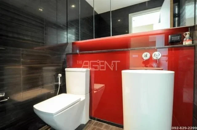 ขายพร้อมผู้เช่าคอนโดมิเนียม วอเตอร์มาร์ค เจ้าพระยา  165 sq.m, 3 ห้องนอน