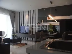 ขายคอนโดมิเนียม ดิ เอ็มโพริโอ เพลส  65.35 sq.m, 1 ห้องนอน