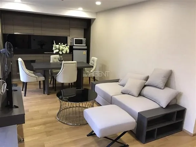 ขายคอนโดมิเนียม คลาส หลังสวน  72 sq.m, 2 ห้องนอน