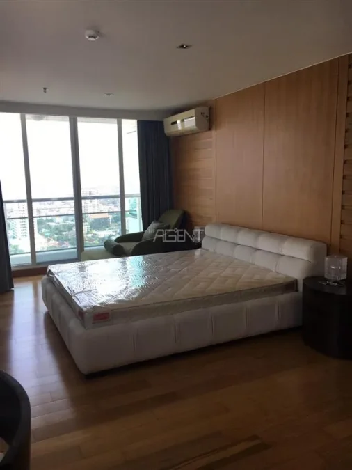 ขายคอนโดมิเนียม เอท ทองหล่อ เรสซิเดนส์  233.88 sq.m, 3 ห้องนอน