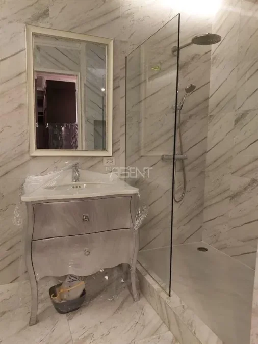 ขายคอนโดมิเนียม ควอทโทร ทองหล่อ  116 sq.m, 1 ห้องนอน